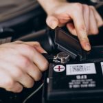 Mengungkap Rahasia di Balik Permasalahan Starter: Tanda-Tanda Aki Mobil Mulai Lemah yang Wajib Anda Ketahui