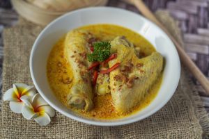 Resep Opor Ayam Kuning untuk Hidangan Spesial Lebaran: Kelezatan Tradisi yang Tak Lekang oleh Waktu