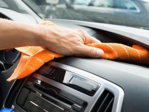 Tips Membersihkan Interior Mobil dari Bau Rokok: Mengembalikan Kesegaran Kabin Anda