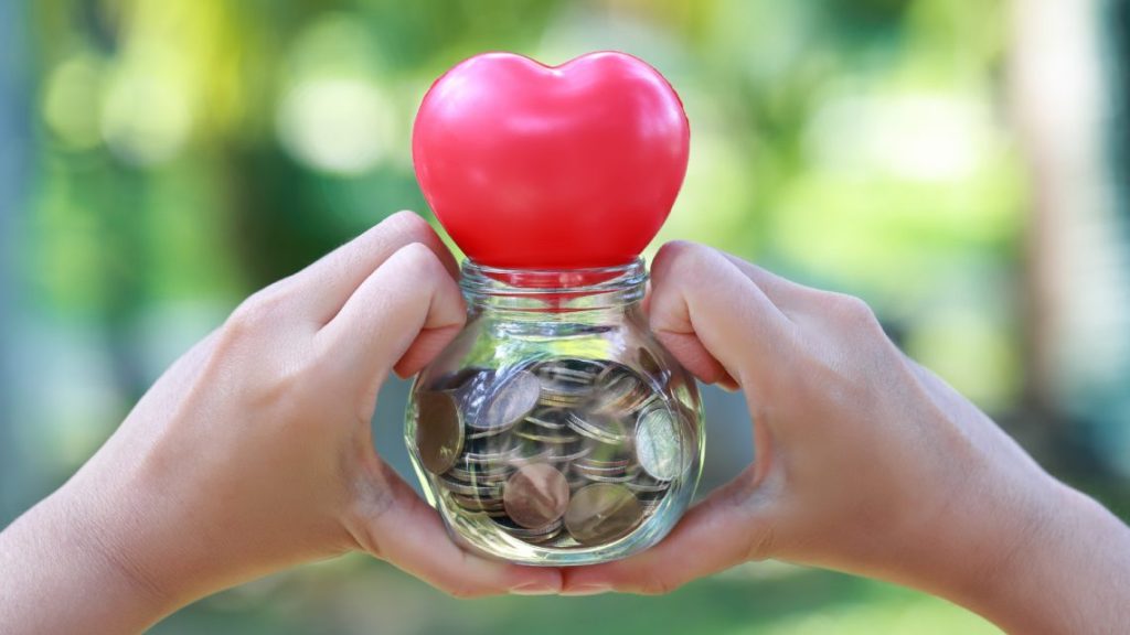 Tips Menghemat Pengeluaran Bulanan Tanpa Tersiksa: Meraih Keuangan Sehat dengan Cerdas