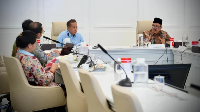 Menkop Dan Menteri Ppn Bappenas Bahas Pengembangan Koperasi Sektor Produksi